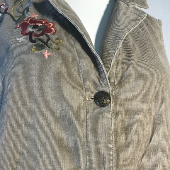 Corduroy vest with embroidered detail - Picture 5 of 8